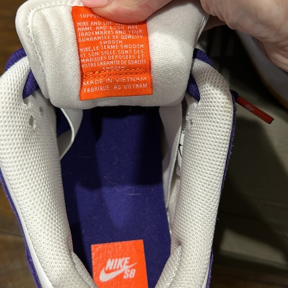 Nike dunks. Been worn once - Picture 4 of 5